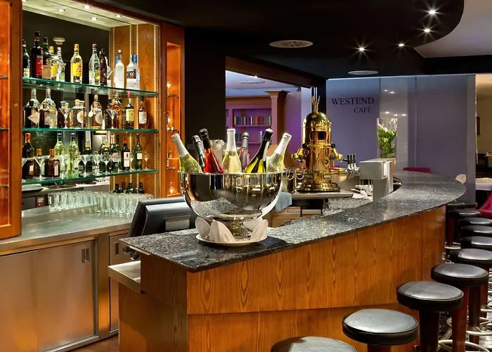 Отель Hotel Savigny An Der Messe By Ans - New Opening -