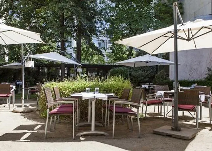 Отель Hotel Savigny An Der Messe By Ans - New Opening - 4*