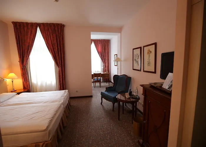 Hotel Savigny An Der Messe By Ans - New Opening - 4*