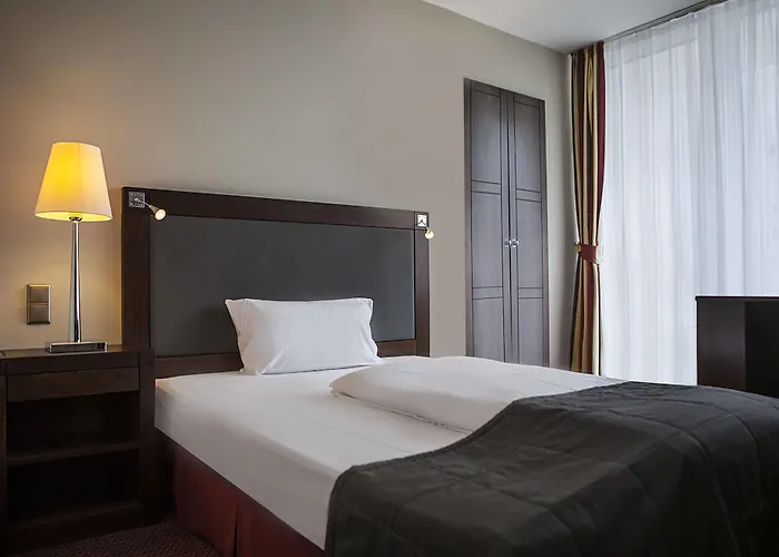 Hotel Savigny An Der Messe By Ans - New Opening - 4*